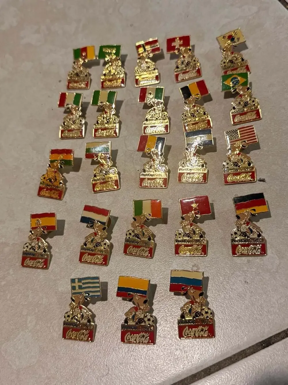 Vintage Coca-Cola 1994 FIFA World Cup USA Striker Mascot Flag Pin Collection - L